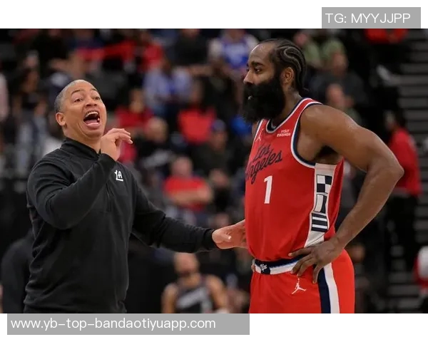 泰伦卢执教骑士期间的成功秘诀与球员关系密切的深度分析